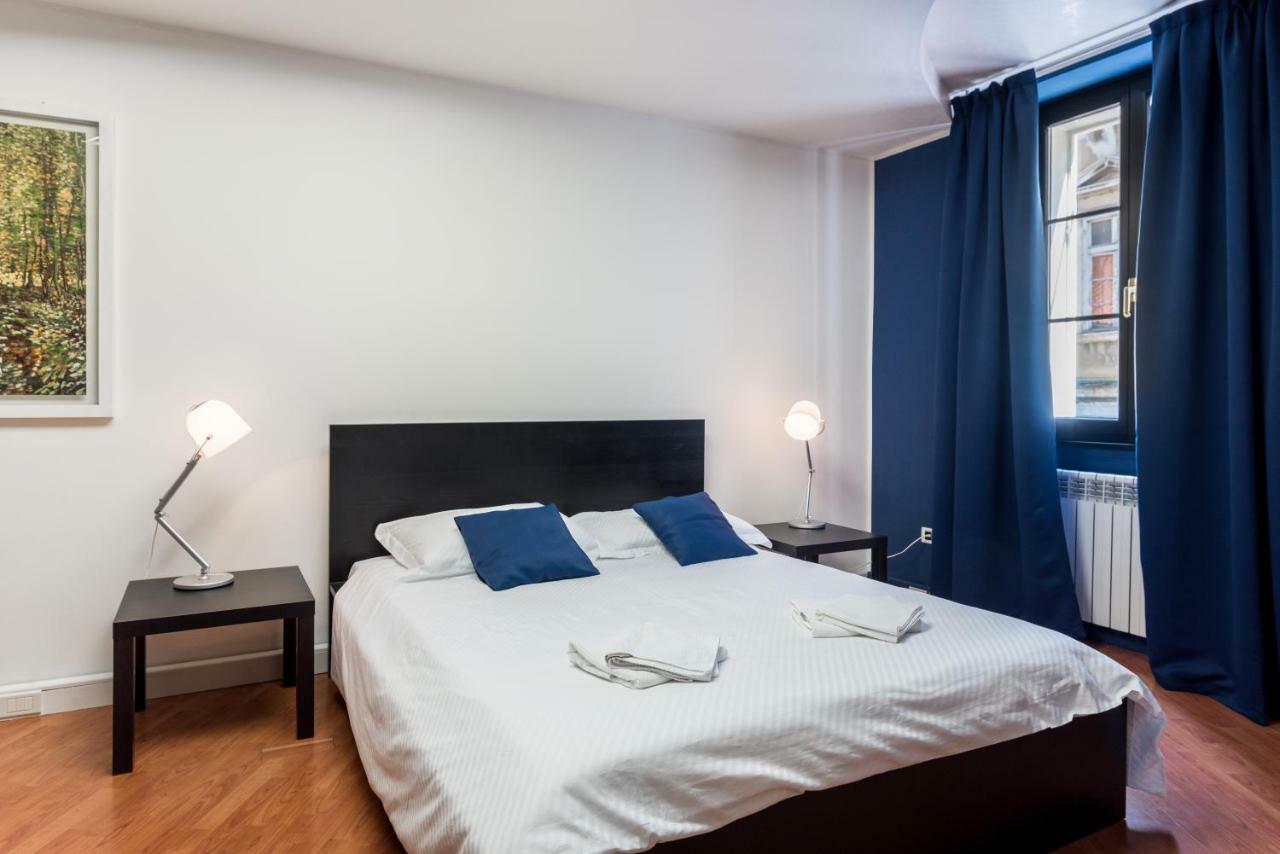 White&Blue Top Center App Apartment Pula Exterior photo
